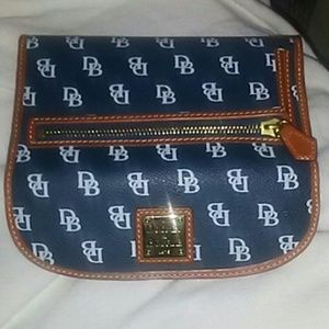Dooney & Bourke wallet